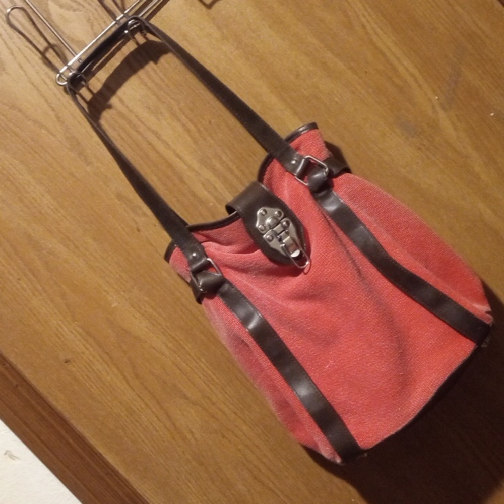 Tex By Max A. Faded Red Canvas/Faux Leather Summer Bag EUC